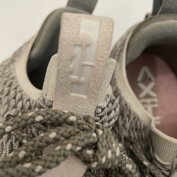 NIKE LEBRON 15 LOW LIGHT BONE RUNNING SNEAKERS MEN SIZE 13 - Picture 5 of 16